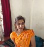 Ridhi - Intérprete de adultos in Noida Photo 1 of 3