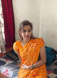 Ridhi - adult performer in Noida Photo 1 of 3