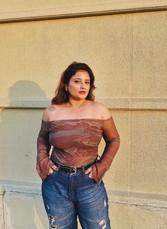 Ridhi patil high class Escort low price - puta in Thane Photo 3 of 4