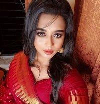 Ridhima...Only for cam session - Transsexual escort in Hyderabad