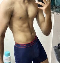 Rifshij for U - Male escort in Dubai