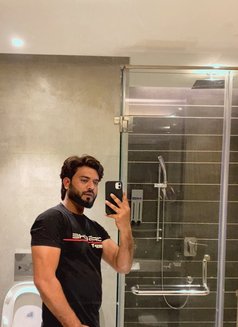 Rihan90 - Acompañantes masculino in New Delhi Photo 12 of 12