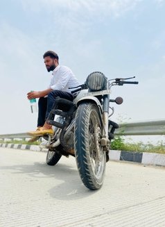 Rihan90 - Male escort in New Delhi Photo 6 of 9