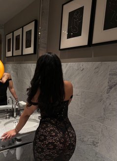 Rihana - escort in Dubai Photo 3 of 4