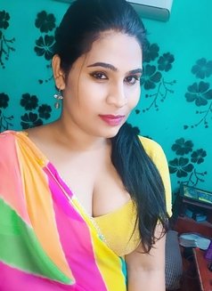 Rihana - Transsexual escort in Bangalore Photo 3 of 3