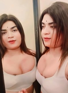 Rihana - Transsexual escort in New Delhi Photo 6 of 30
