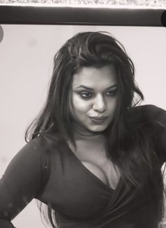 Rihana - Transsexual escort in Kolkata Photo 5 of 11
