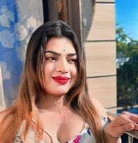 Rihana - Transsexual escort in New Delhi Photo 1 of 30