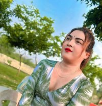 Rihana - Acompañantes transexual in New Delhi Photo 1 of 28