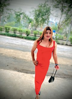 Rihana - Transsexual escort in New Delhi Photo 4 of 29