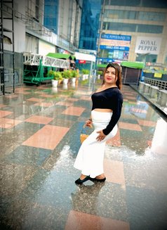 Rihana - Transsexual escort in New Delhi Photo 6 of 30