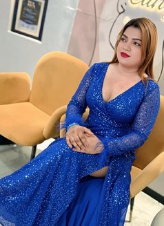 Rihana - Transsexual escort in New Delhi Photo 2 of 27
