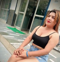 Rihana - Transsexual escort in New Delhi Photo 1 of 29
