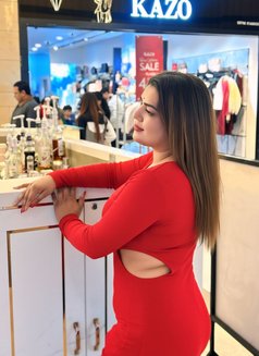 Rihana - Acompañantes transexual in New Delhi Photo 9 of 29