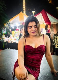 Rihana - Acompañantes transexual in New Delhi Photo 8 of 29