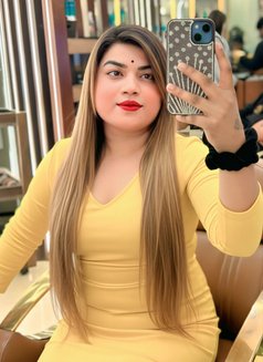 Rihana - Acompañantes transexual in New Delhi Photo 2 of 30