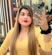 Rihana - Acompañantes transexual in New Delhi Photo 2 of 30