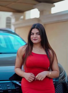 Rihana - Transsexual escort in New Delhi Photo 4 of 30