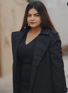 Rihana - Transsexual escort in New Delhi Photo 11 of 30