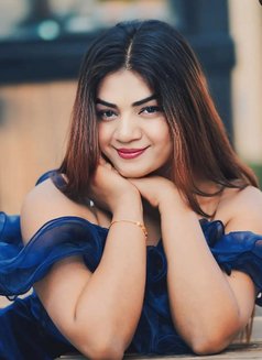 Rihana - Transsexual escort in New Delhi Photo 7 of 30