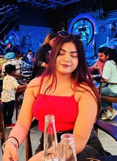 Rihana - Transsexual escort in New Delhi Photo 8 of 30