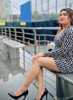 Rihana - Transsexual escort in New Delhi Photo 1 of 20
