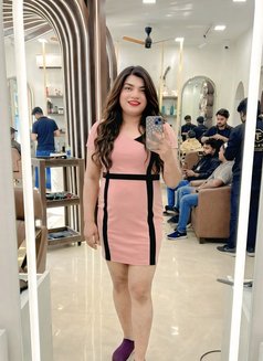 Rihana - Transsexual escort in New Delhi Photo 20 of 20