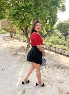 Rihana - Transsexual escort in New Delhi Photo 2 of 29