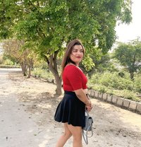 Rihana - Transsexual escort in New Delhi Photo 6 of 30