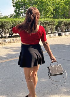 Rihana - Transsexual escort in New Delhi Photo 29 of 29