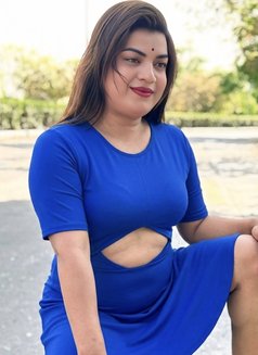 Rihana - Transsexual escort in New Delhi Photo 1 of 30