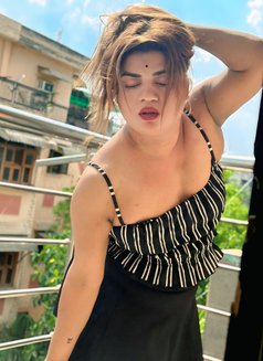 Rihana - Transsexual escort in New Delhi Photo 28 of 30