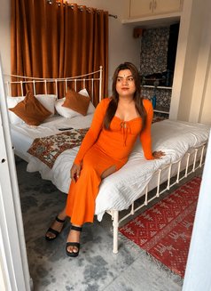 Rihana - Transsexual escort in New Delhi Photo 12 of 30