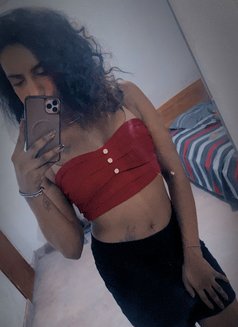 Rihana - Transsexual escort in Colombo Photo 5 of 8