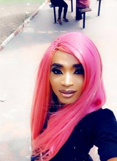 Rihanna - Transsexual escort in Lagos, Nigeria Photo 2 of 7