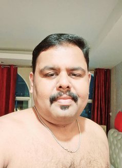 Riko - Male escort in Kochi Photo 2 of 4