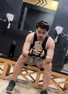 Riko - Male escort in Bali Photo 2 of 2