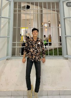 Riky - Male escort in Surabaya Photo 2 of 3