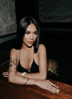 Riley Monroe - Transsexual escort in Cebu City Photo 13 of 15
