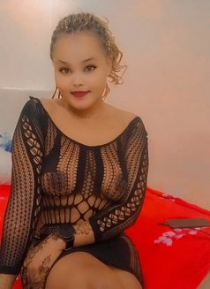 Rima Naserian - adult performer in Riyadh Photo 8 of 9