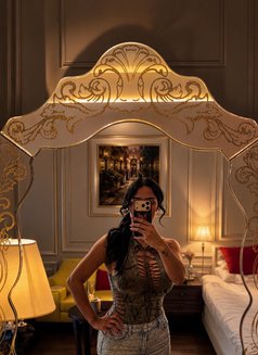 Rima - masseuse in Muscat Photo 6 of 9