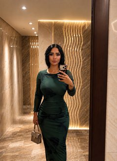 Rima - masseuse in Muscat Photo 10 of 10
