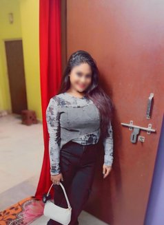 Rimi Escort Service Hotel Cash - escort in Kolkata Photo 10 of 12