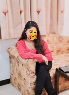 Rimi Escort Service Hotel Cash - escort in Kolkata Photo 13 of 15