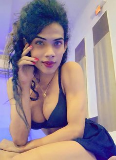 Rimi 69 - Transsexual escort in Vadodara Photo 5 of 8
