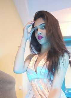 Rimi 69 - Transsexual escort in Vadodara Photo 3 of 8