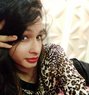 Rimmi - Transsexual escort in Mumbai Photo 8 of 11