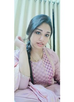 Rimpa - puta in Kolkata Photo 2 of 3