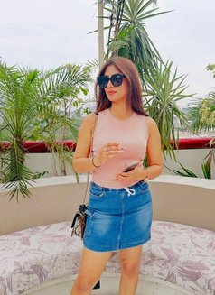 Rimpi Arora - puta in Candolim, Goa Photo 1 of 4