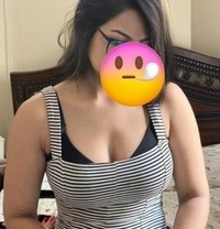 ꧁🦋 CAM & REAL MEET AVAILABLE 🦋's Hyder - puta in Hyderabad